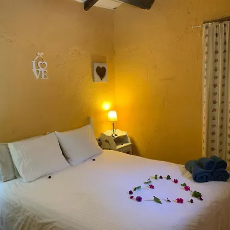 Casas Alberto Teleworking Solo Adultos *